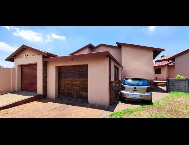 5 BEDROOM HOUSE FOR SALE IN BIRCH ACRES